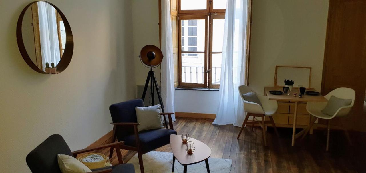 Apartment Studio Tres Spacieux Avec Cour, En Plein Coeur De ! Carcassonne